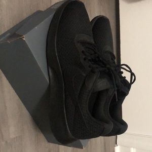 Black on Black Nike